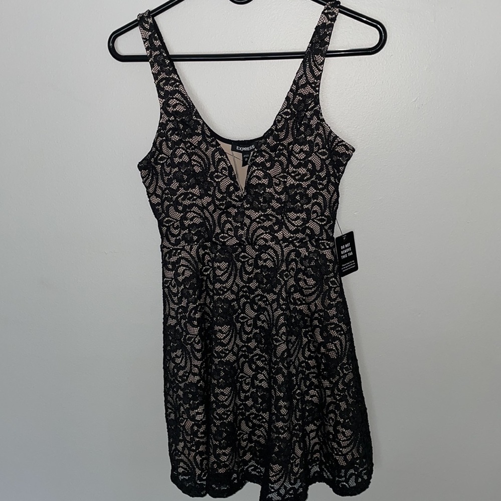 Express NWT Lace dress in black and tan size XS